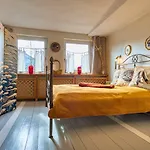 Friedrichstadtnixe, Meerchenhaftes Haus Mit Sauna Hébergement de vacances Friedrichstadt